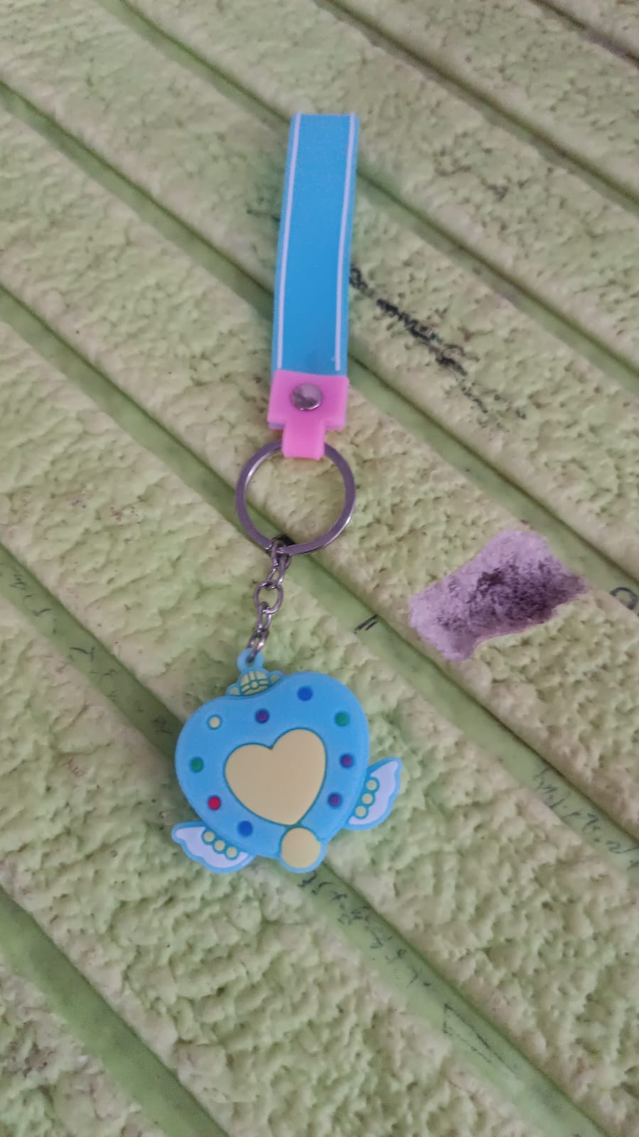 Cute Silicone 3D Key Chain with Metal Hook & Strap (Pack of 1) Cute Silicone 3D Key Chain with Metal Hook & Strap (Pack of 1)